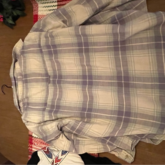American Eagle Flannel- SHIPPING PRICE NOT INCLUDED - Picture 3 of 3